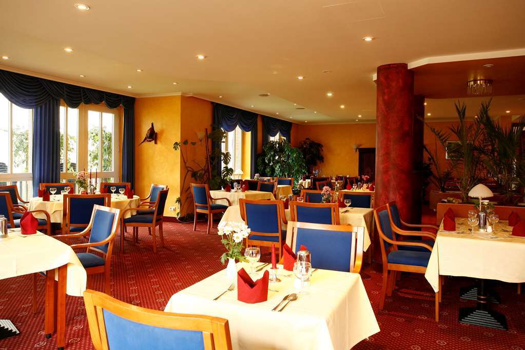 Park Hotel Fasanerie นอยชเตรลิทซ์ ร้านอาหาร รูปภาพ